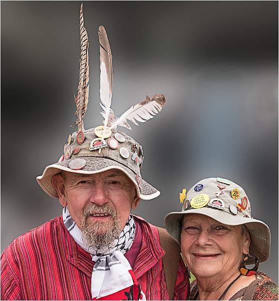 The Travelling Couple_Barry Freeman.jpg - Chris and Jan Morris At Burston Rally 2017